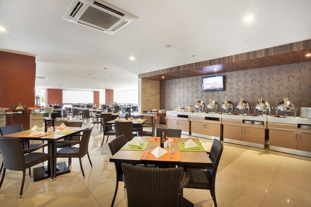 Merapi Merbabu Hotels&Resorts Maguwo Luaran gambar