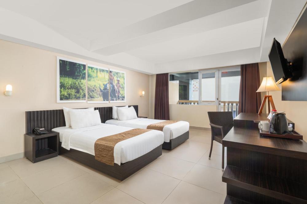 Merapi Merbabu Hotels&Resorts Maguwo Luaran gambar