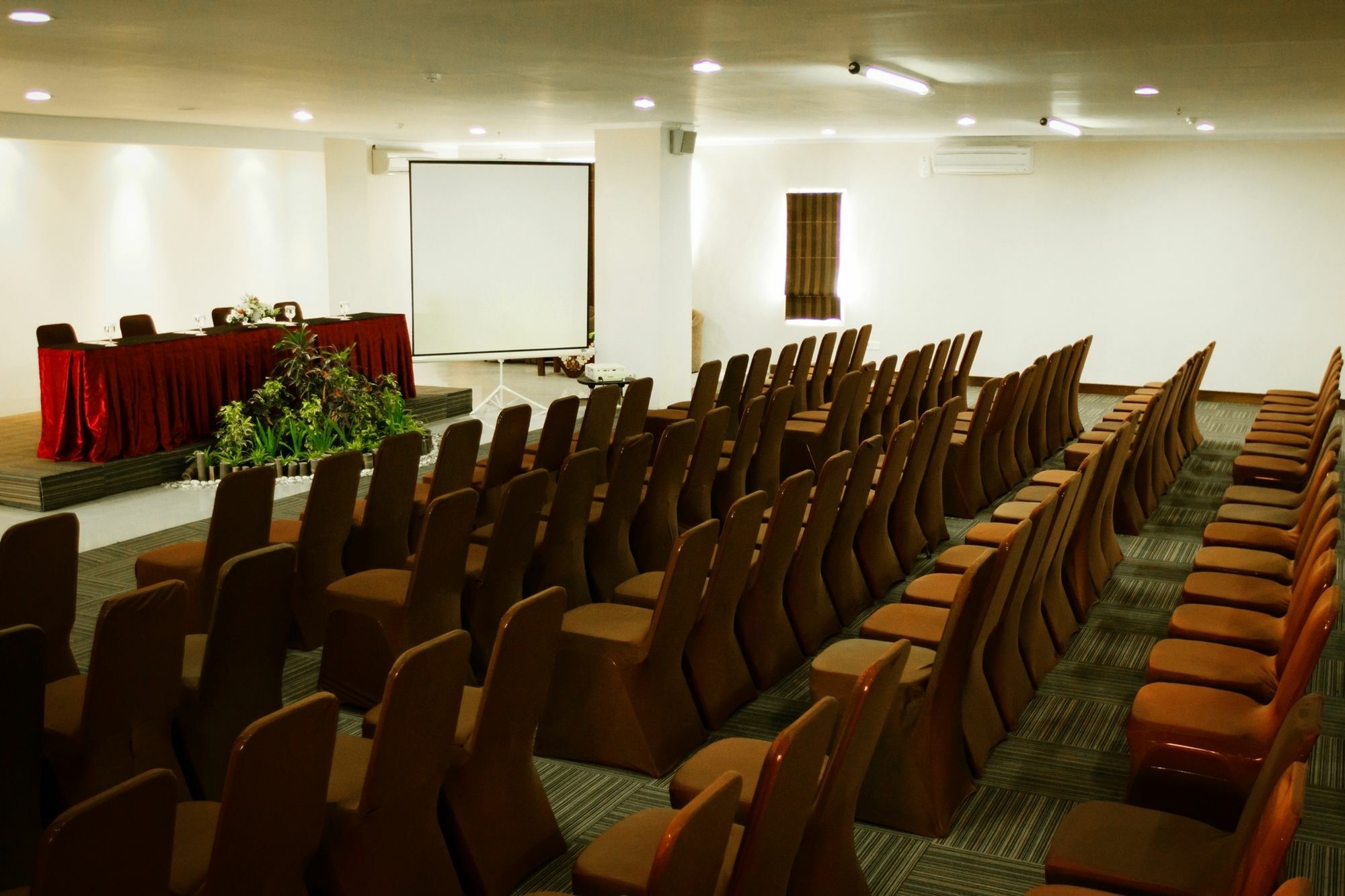 Merapi Merbabu Hotels&Resorts Maguwo Luaran gambar